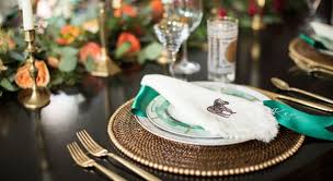 Former editor robert rufino takes the stress out of setting a formal table and shows us the basics that define proper etiquette. Bon Appetit How To Set A Dinner Table Laura U Design Collective