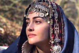 Toplam 395 esra bilgiç haberi bulunmuştur. Dirilis Ertugrul Star Esra Bilgic Wird Markenbotschafterin Von Peshawar Zalmi Nex24 News