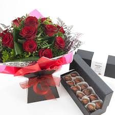We did not find results for: Rose Bouquet With Chocolate Dipped Strawberries Fruit Factory