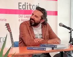 Anche se è durata poco, c'è stata una relazione tra la casalegno e l'imprenditore fondatore del marchio di abbigliamento guru. Omar Pedrini A Tutto Campo Fra Musica Gli Anni Passati In Brianza E Il Calcio Con Il Ricordo Di Borgonovo Corriere Di Como