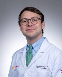 ⭐️ Interrupting your regularly scheduled program for another intern  spotlight, meet Jerry Yin, MD! ⭐️