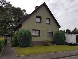 Einfamilienhäuser, doppelhaushälften, mehrfamilienhäuser oder reihenhäuser von privat, von immobilienmaklern oder der kommune finden. Haus Zum Verkauf 41749 Viersen Mapio Net