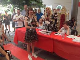 Schnelle lieferung zum besten preis. Negrinievaretto Pubblicita Comunicazione Grafica Fumetti Cat Park Sfilata Felina Al Fidenza Shopping Park