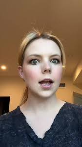 Jessica Clouse's Instagram, Twitter & Facebook