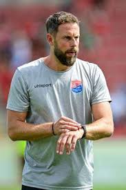 Co coach Marc Endres Unterhaching single picture, action, action, 26 08  2023, Unterhaching Germany