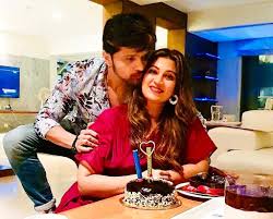 Actor with release dates, trailers and much more. Himesh Reshammiya Wife Lovely Pictures Reviewit Pk