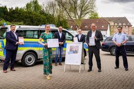 ☆☆☆ über 6 bewertungen helfen ihnen bank in ihrer nähe zu finden. Polizei Gelsenkirchen Betrugspravention Mit Geldubergabe Briefumschlagen Gelsenkirchen