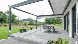 Erstklassige Sonnenschutz Losungen Fur Balkon Terrasse Markisen Pergolen Lounge Beschattungen Wintergarten Fur Optimalen Blend Sicht Und Regenschutz Si Sonnenschutz Terrasse Sonnenschutz Balkon Pergola