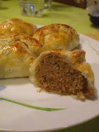 Add about 3 tablespoons oil, or enough to coat the bottom of the pan. L Angolo Della Casalinga Ricette Veloci E Facili Monoporzioni Di Bon Roll In Crosta