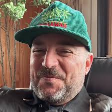 Am I the only person to notice this in the painting? #severance