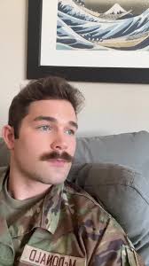 Barrett McDonald (@barrettmcdonald)