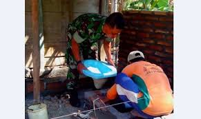 Selalu mencuci tangan sebelum bekerja, setelah bekerja dan setelah keluar dari toilet /jamban. Serunya Arisan Jamban Setor Rp 40 Ribu Per Bulan Dapat Jamban Baru Kabari News