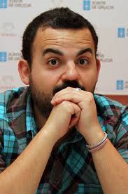 El actor Alberte Montes interpretó en la Casa de Galicia en Madrid el  monólogo humorístico "Galego pode selo calquera"