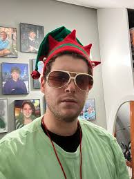 HAPPY HOLIDAYS, MERRY CHRISTMAS TO ALL THE SMOOTH JAZZ STEPPING  FAMILY!🧡🎄🎁⛄️💥🥗🎉