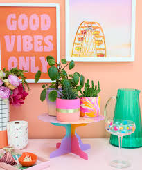 Make An Acrylic Cake Stand With A Glowforge A Kailo Chic Life Would anyone be willing to share settings for cutting and engraving various thicknesses of acrylic? an acrylic cake stand with a glowforge