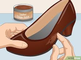 For minor scratches, use things like petroleum jelly, white vinegar, or recoloring balm to fix the leather. How To Repair Scratches On Leather Shoes 12 Steps With Pictures