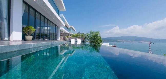 kiểm tra phòng trống villa Oceanfront Nha Trang