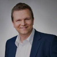 10+ "Daniel Szumski" profiles