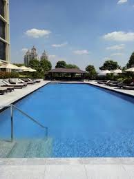 Jika kamu harus karantina di jakarta, kamu bisa pilih hotel ini. Kolam Renang Yang Bersih Picture Of Fairmont Jakarta Tripadvisor