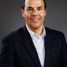 Last week Thomas D. (Tom) Contreras, MBA and I had the honor of enjoying  lunch with the Contreras Leaders in Risk (CLiR) students from St. Mary's  University. It was inspiring to hear