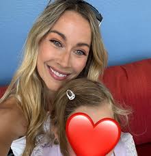 Jenny Ovtcharov (@jennyovtcharov) • Instagram photos and videos