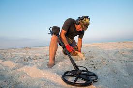 To get the metal detector, go to the shop that's run by the alien teen, in the corner there is normally something different advertised every month, (metal detector, arcade games) wait until the metal detector is shown and. 34 Beach Metal Detecting Tips Includes Great Videos