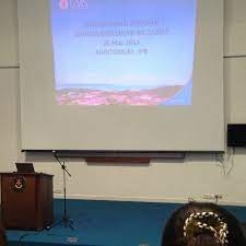 Tujuan seminar tersebut diadakan adalah sebagai satu platform bagi para pelajar membentangkan laporan kemajuan dan kertas kerja usulan pelajar. Institut Penyelidikan Bioteknologi Ums