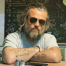 Javier Oropeza's Instagram, Twitter & Facebook