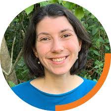 Naomi Stringer's Instagram, Twitter & Facebook