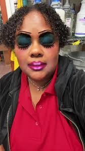 Bernadette Gunter's Instagram, Twitter & Facebook