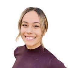 Kim Drozd's Instagram, Twitter & Facebook