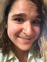 Got My Nose Pierced I Know This Isn T A Huge Accomplishment To Some But To Me Someone Who Is Incredibly Afraid Of Needl Pretty Nose Nose Piercing Big Noses