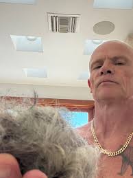 Daily life of the Balzary family🩵🩷🩵 When did Darius Booker grow up so  much😲 @flea333 @melodyehsani . . . #flea333 #melodyeshani @chilipeppers  #anthonykiedis #johnfrusciante #chadsmith #redhotchillipeppers  #redhotchillipeppersfan ...