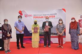 Senarai ahli jawatankuasa in english senarai ahli jawatankuasa untuk minggu menderma darah 2013 pmui mesir على تويتر carta organisasi persatuan mahasiswa ulum islamiah بسم الله الرحمن الرحيم السلام عليكم ورحمة الله وبركاته berikut ialah carta organisasi ahli jawatankuasa tertinggi persatuan mahasiswa ulum islamiah bagi Sesi Beramah Mesra Bersama Ahli Jawatankuasa Universiti Third Age U3a Kuala Lumpur Dan Selangor Bersama Institut Penyelidikan Penuaan Malaysia Myageingtm Institut Penyelidikan Penuaan Malaysia Myageing