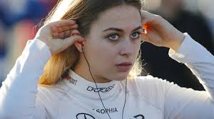 Zudem sind die rennen sowie alle freien. Deutsche Rennfahrerin Sophia Florsch Bei Formel 3 Schwer Verletzt