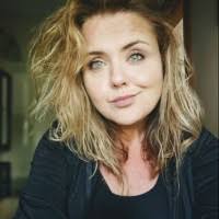 100+ perfiles de «Kalana»