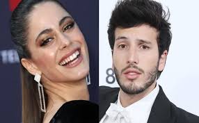 Los 5 mejores besos de tini sebastián yatra sebastini yatrini. Captan A Sebastian Yatra Y Tini Stoessel Dandose Tremendo Beso