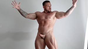 Muscle boner flex - video 2 - ThisVid.com