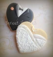 Nice Bride And Groom Wedding Cookies Wedding Cookies Wedding Dress Cookies Sugar Cookies Decorated