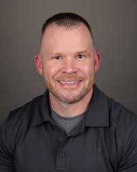 Nicole Manders's Instagram, Twitter & Facebook