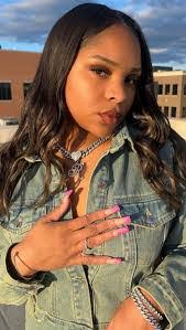 Keira Cooley's Instagram, Twitter & Facebook