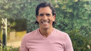 Alguna vez, alberto ure lo convocó para hacer noche de reyes en el teatro san martín. Diego Ramos Presento A Su Pareja En Las Redes Sociales Con Una Emotiva Fotografia Infobae