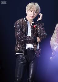 Pin By Kim Sassa On Bts Kim Taehyung Taehyung Hot Taehyung