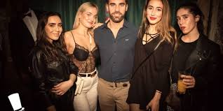 Dress Code Tonteria London In 2020 Dress Codes Classy And Fabulous Unique Cocktails