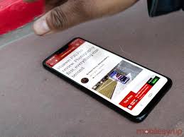 Links on android authority may earn us a commission. Lg G8 Thinq Review You Ll Want To Touch This One Mobilesyrup