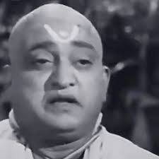 Edwina Actress\Dancer Name : Edwina Lyons Half Irish and Half English  Active in 1950-60 Edwina father was posted in Bangalore as British  Soldier.and married Elizabeth in Iraq .Joyn Lyons later moved to