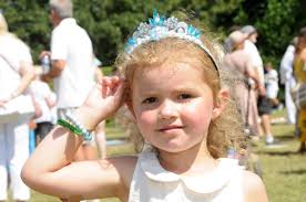 Pictures from a sweltering Stockton Heath Walking Day