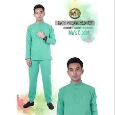 Itt a kain samping vagy kain sarung inkább a baju alatt , mint fölötte viselhető. 35 Trend Terbaru Baju Melayu Hijau Mint Lamaz Morradean