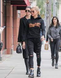Kendall Jenner Photos Kendall Jenner And Hailey Baldwin Hang Out Together Kendall Jenner Photos Kendall Jenner Lauren Perez