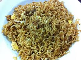Kita gunakan maggi goreng perisa kari (maggi bersama perencahnya sekali). Resepi Maggi Goreng Seafood Famousresipi Farbuck Com